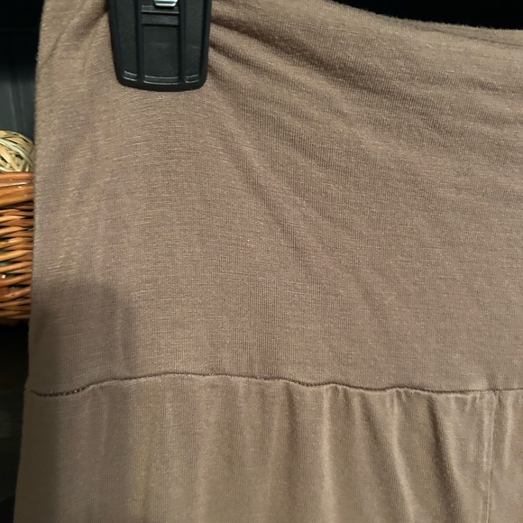 Brown Ruffle Pants - Picture 3 of 4